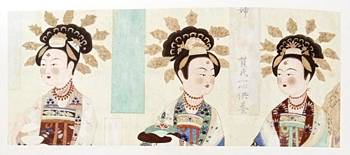 中国唐時代人物彫刻(楽器を演奏する仕女) 中国唐時代人物彫刻(楽器を演奏する仕女)